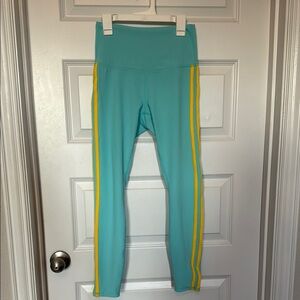NWOT Move Theology Blue Leggings 🩵💛 Sz Small